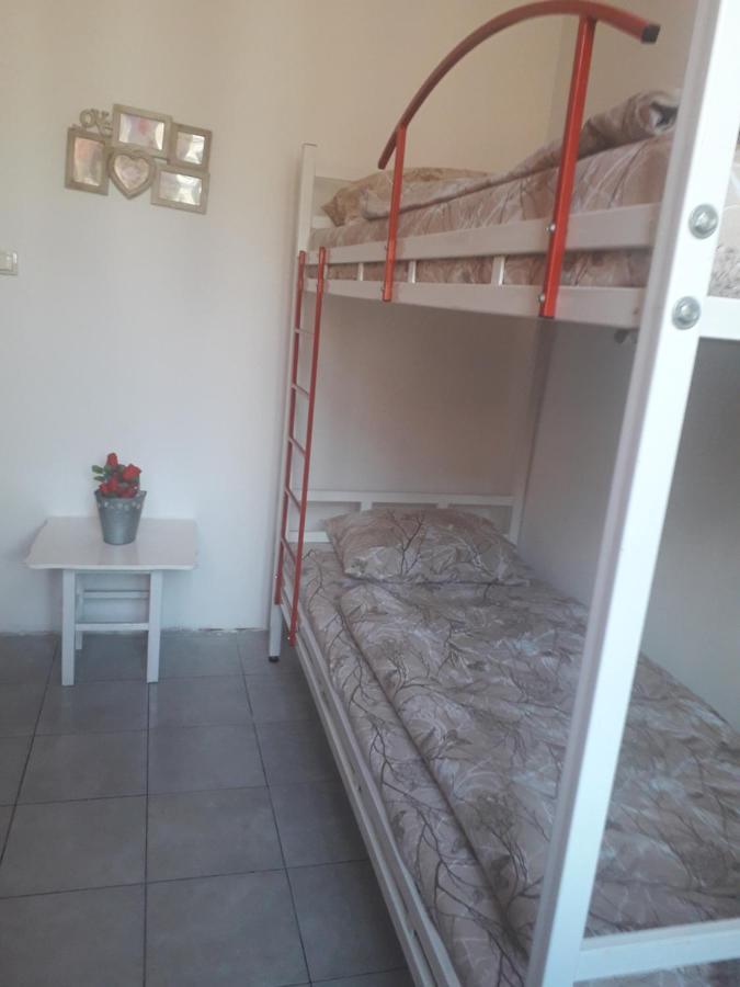Port Hostel Белград Екстериор снимка