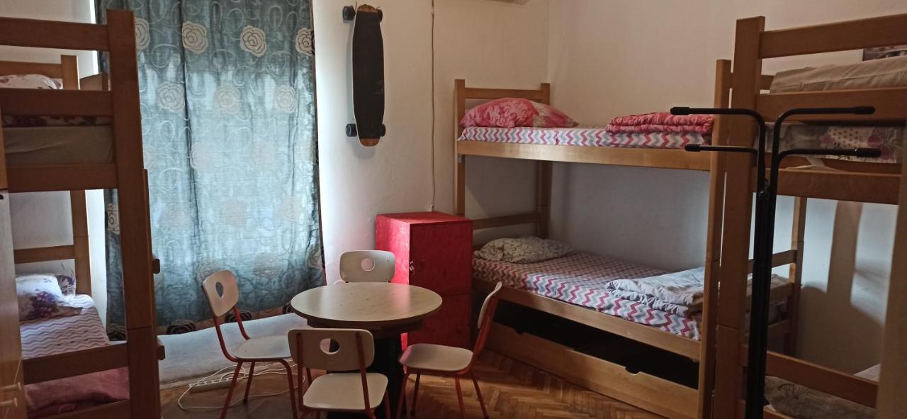 Port Hostel Белград Екстериор снимка