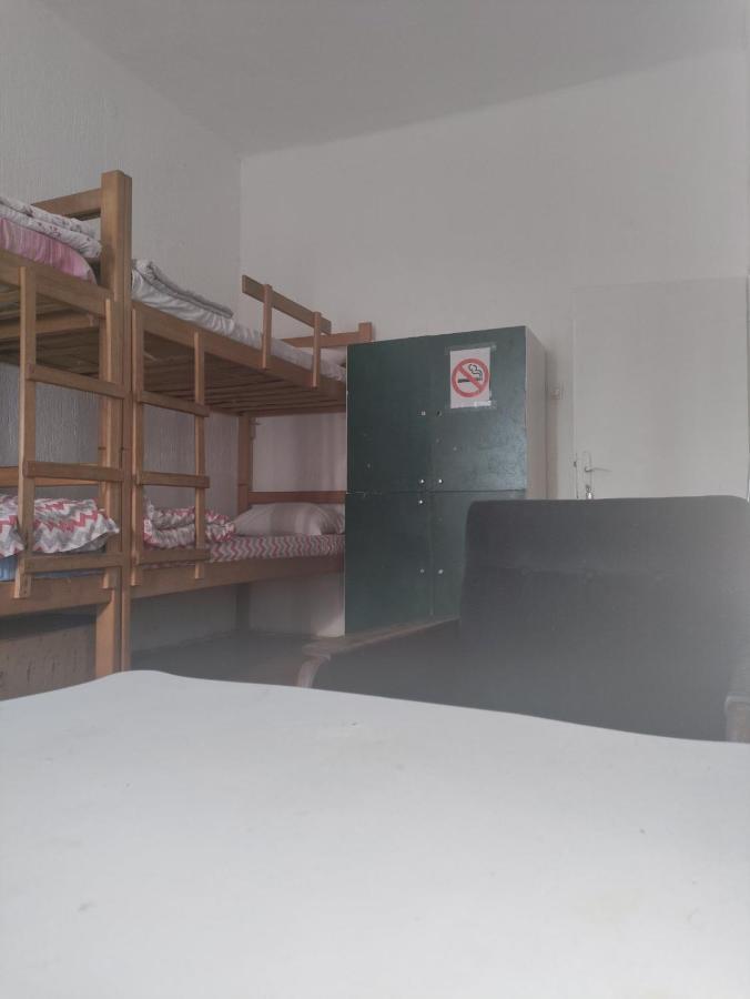 Port Hostel Белград Екстериор снимка