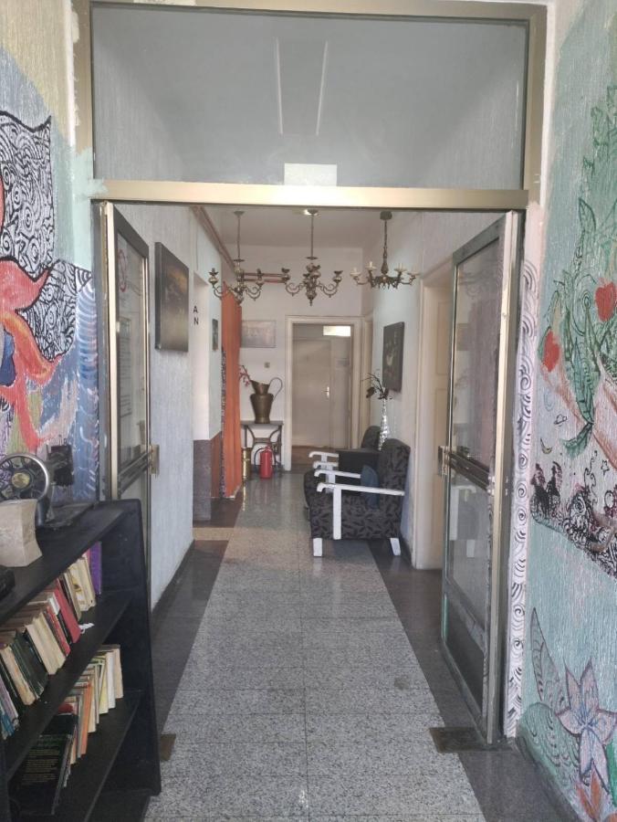 Port Hostel Белград Екстериор снимка