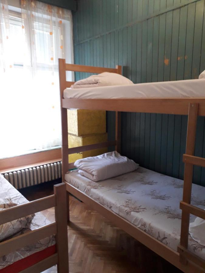 Port Hostel Белград Екстериор снимка